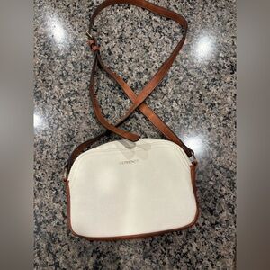 Crossbody purse